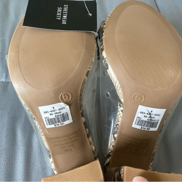 BRAND NEW! Women Clear Strap Chunky Heeled Mule snake skin Heel - Picture 4 of 4